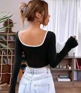 Chic Black Long Sleeve Crop Top