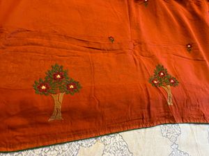 Vibrant Cotton 🍊Saree with Krishna Motif