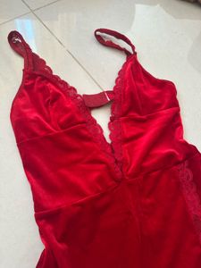 Elegant Red Velvet Lace Trim Dress