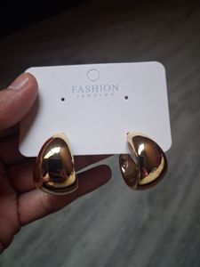 Chunky Gold Hoop Earrings