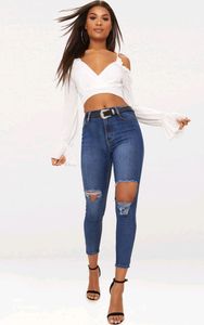 knee cut jeans