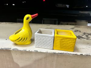 Set Of 2 Ceramic Planters