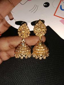 Stunning Gold Jhumka Earrings