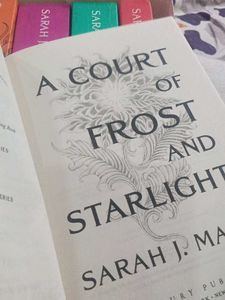 A Court of Thorns and Roses Set