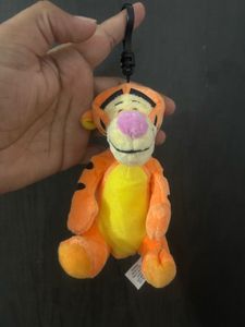 plush Tigger keychain featuring soft