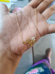 Delicate Floral Gold Chain Necklace