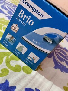 Crompton Brio Dry Iron - New in Box!