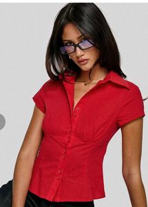Chic Red Fitted Short Sleeve Shirt
