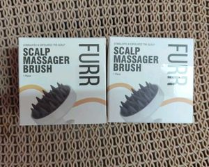 FURR Scalp Massager Brush
