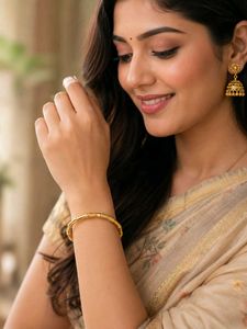 Elegant Bamboo Design Bangle
