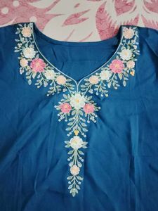 241. Woman short kurti