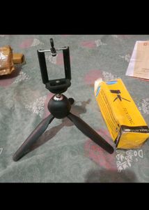 Smartphone Tripod Stand Holder