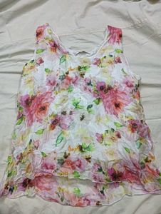 Floral Print Sleeveless Top 🎁 thrift