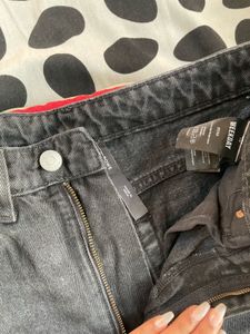 Weekday Shorts