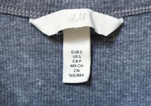 H&amp;M Grey Ribbed Racerback Crop Tank Top