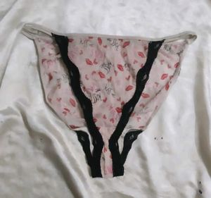 Cute Kiss Print Panty