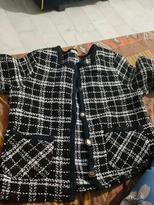 woolen used coat size(m)