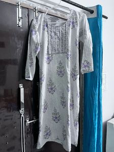 Elegant Floral Print Kurta Set