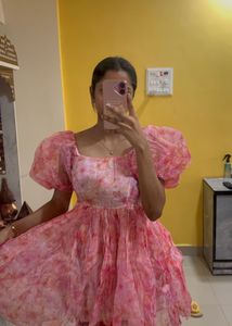 Chic Pink Floral Puff Sleeve Dress only wear once