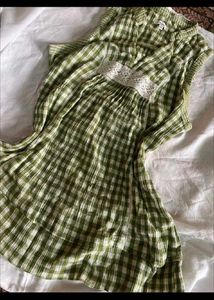 Sale!!Green Gingham Sleeveless Top