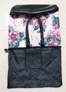 ➕️Free Pouch 🆕️ Flower Print With Leather Purse
