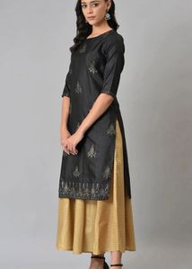Elegant Black &amp; Gold Kurta