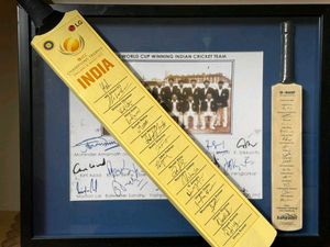 India All Winning Year Squad Hand Autograph Bat