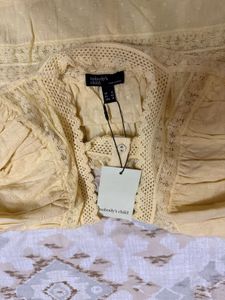 Nobody’s Child Yellow Square Neck Lace Top🌼