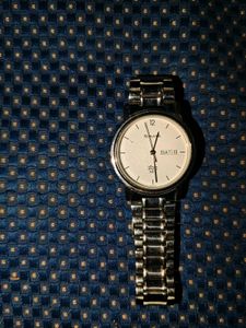 Classic Analog Watch - Timeless Style
