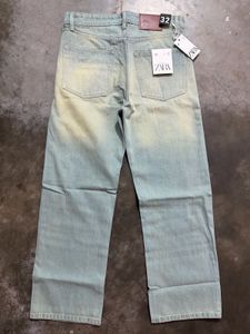 Light Wash Relaxed Fit Jeans