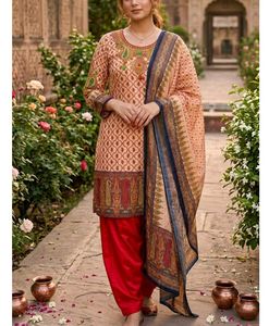 Kurta Set with Detailed Print two dupatta