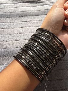 25pcs Set of Traditional Oxidized Bangles