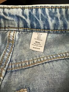 Light Wash Wide Leg Jeans