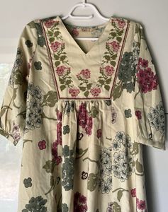 Elegant Floral flared Kurta