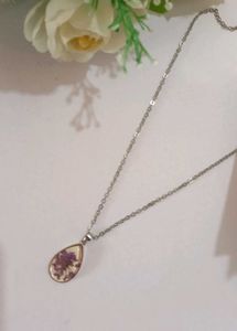 Dried Flower Resin Pendant Necklace