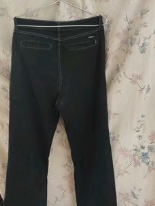 Stylish Black women's flared baggy Jeans