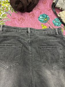 Women Straight pants