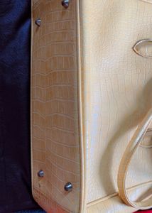 Stylish Croc Embossed Handbag( completely new)
