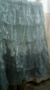 L in size lanhga is stitched choli unstitched good in condition