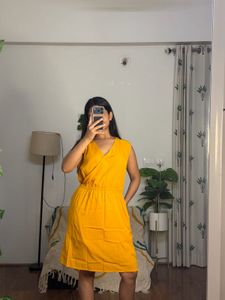Stylish Yellow Sleeveless Dress