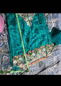 Elegant Teal Kurta Set with Intricate Embroidery