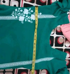 Elegant Green pakistani  Embroidered Kurta Set