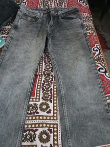 Men's Grey Washed Jeans
