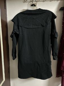 Chic Black Ruffle Top
