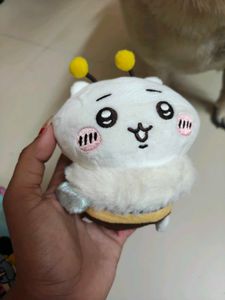Cute Bee chikva