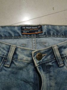 Men blue jeans