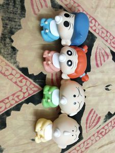 shinchan friends baby mini figured 🐥🍼
