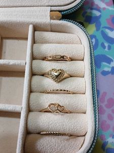 Set of 5 Gold-Tone Rings