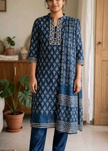 Stylish Blue Printed Kurta Set