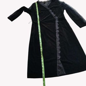 Elegant Black Velvet Lace Trim Dress